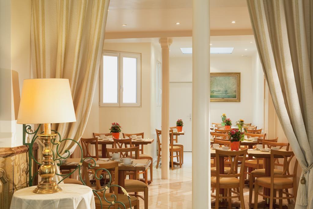 Hotel Les Deux Gares Paris Restaurant photo