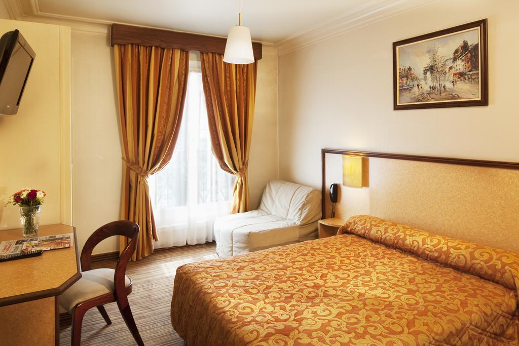 Hotel Les Deux Gares Paris Room photo